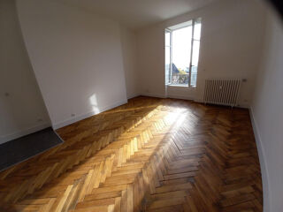  Appartement à louer 3 pièces 64 m²