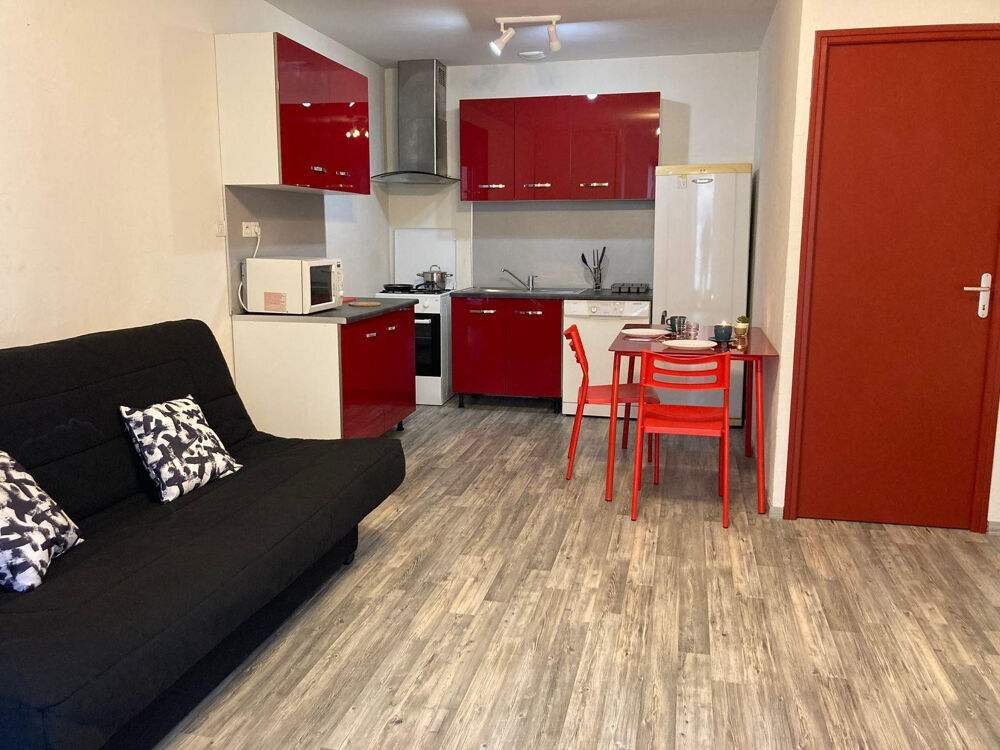 Location Appartement Studio meublé plein centre ville Romans-sur-isère