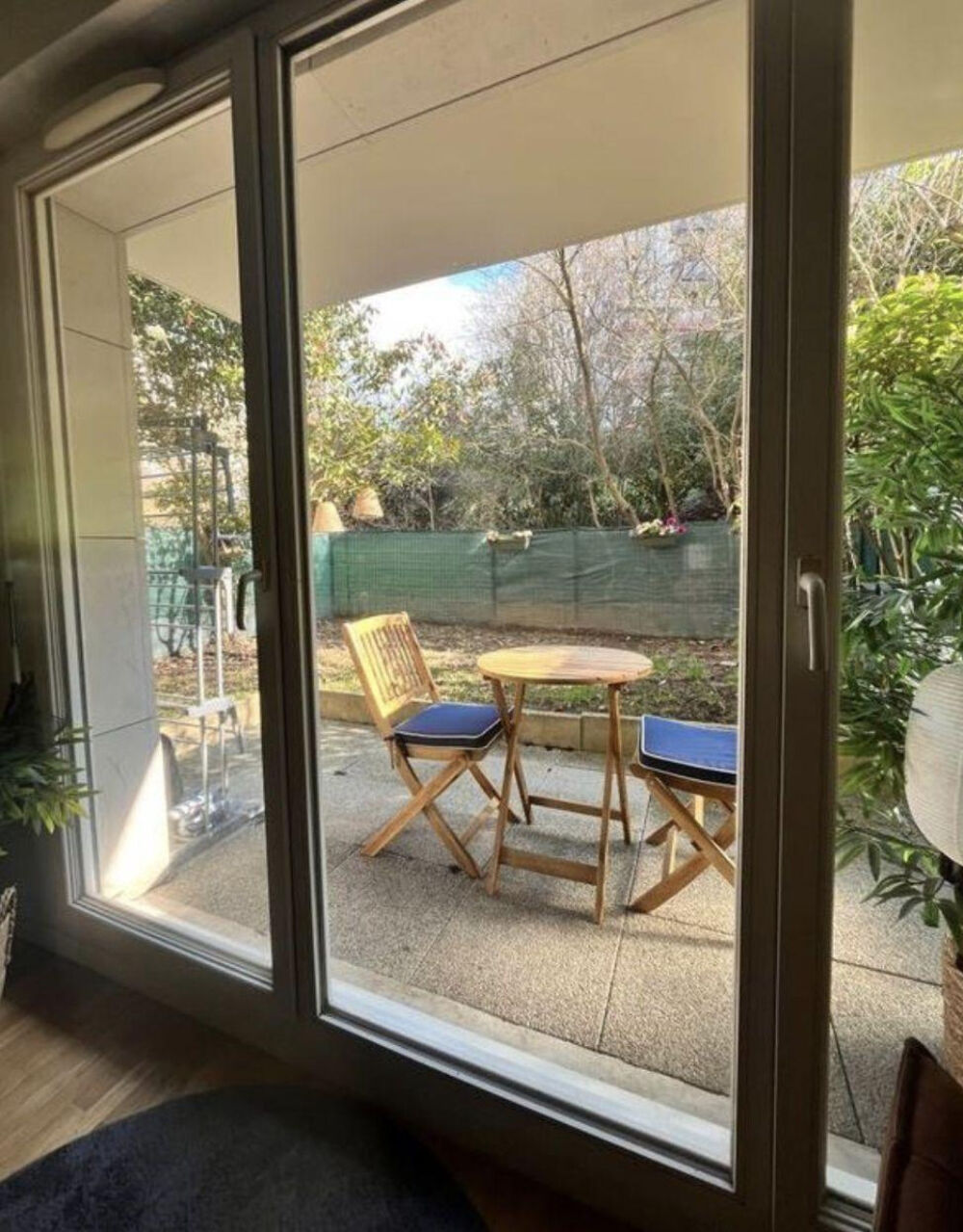 Studio meublé à louer