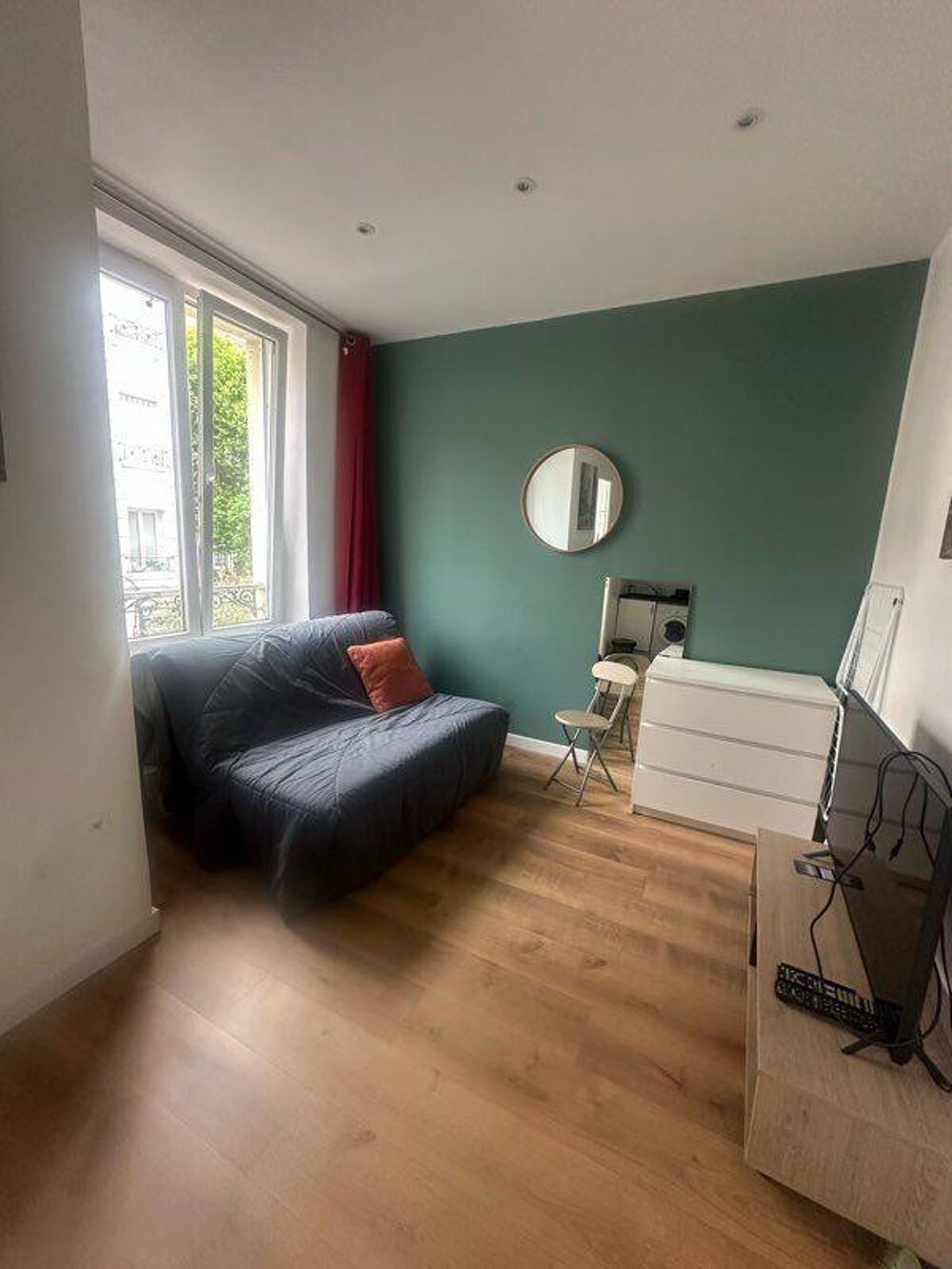 Location Appartement Beau studio 1er étage refait à neuf Puteaux