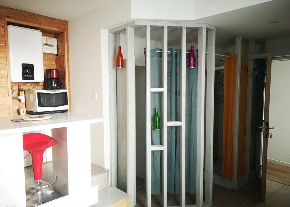 Location Appartement Beau studio 16m² Nantes
