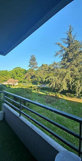  Appartement à louer 4 pièces 65 m²