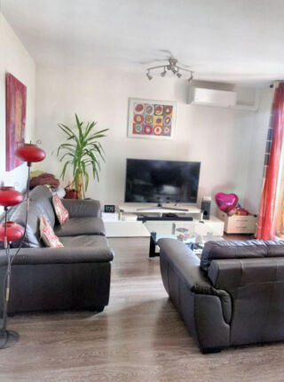  Appartement à louer 3 pièces 73 m²