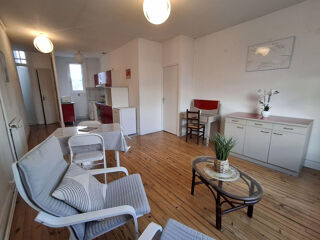  Appartement à louer 3 pièces 60 m²