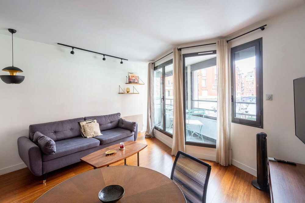 Location Appartement Beau 2P meublé 34m² avec balcon Paris 18