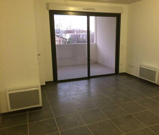  Appartement à louer 2 pièces 37 m²