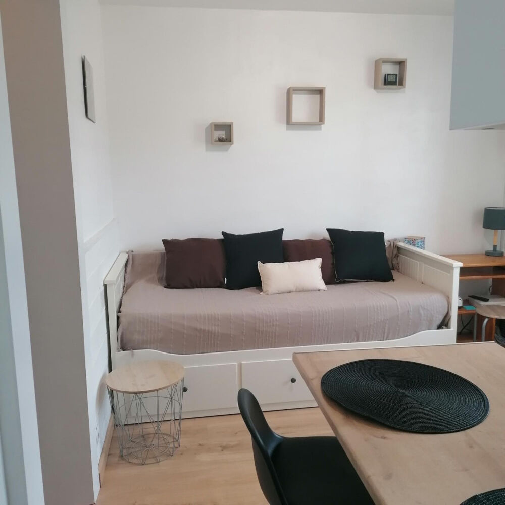Studio meublé rénové 18 m² Calme  Tout équipé