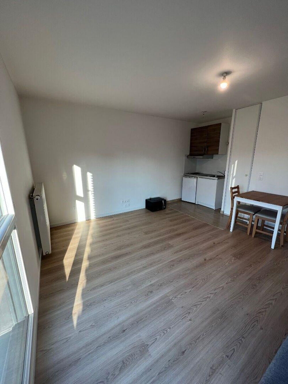 Location Appartement Loue studio meublé 30m2 à Bagneux Bagneux