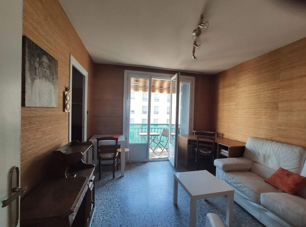 Location Appartement T2 Sans Souci - Traversant - Balcon Lyon 3