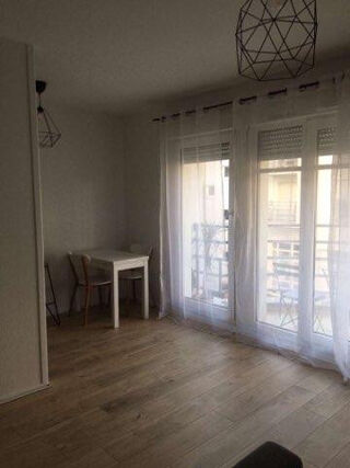  Appartement à louer 1 pièce 30 m²