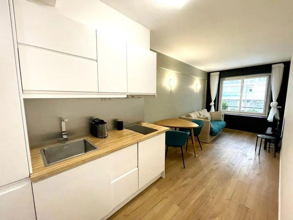 Location Appartement Studio meublé 21m² refait Metro RANELAGH Paris 16