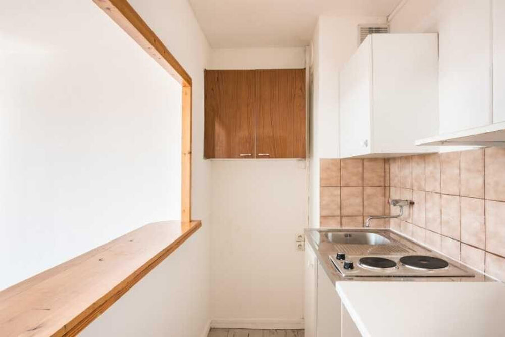 Location Appartement Grand studio avec balcon à Suresnes Suresnes