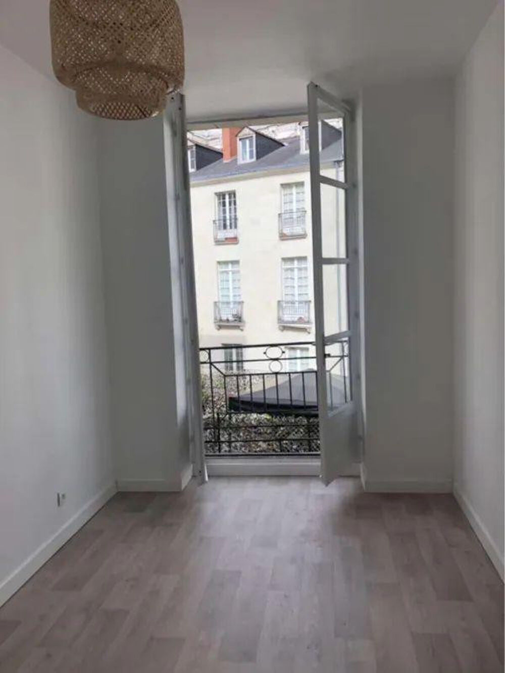 Location Appartement Beau studio 24m² à 50m de la Place Royale Nantes