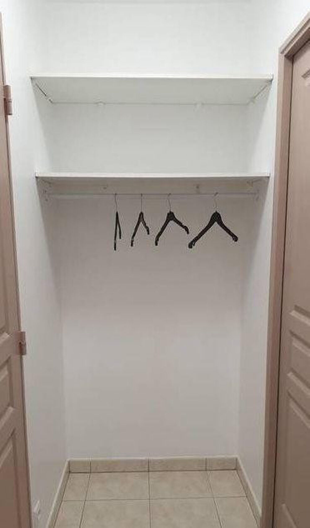 Location Appartement Deux pièces meublés, lumineux et calme avec balcon Chelles
