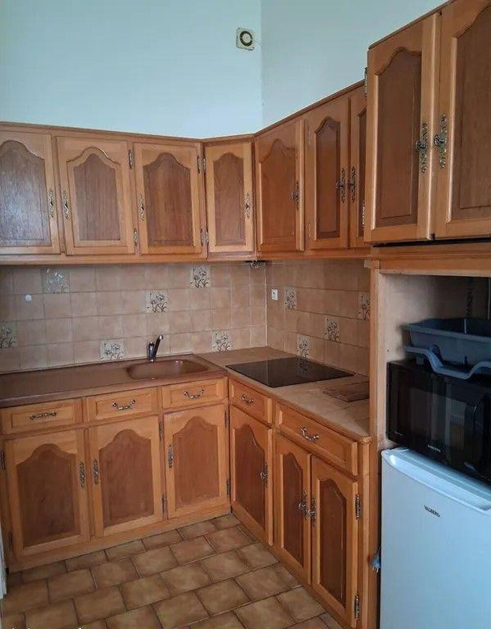 Location Appartement Beau T3 meublé 58m² avec belle terrasse de 24m² Aix-en-provence
