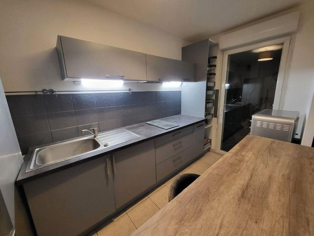 Location Appartement Beau T2 meublé et rénové 52m² Place Bichon Angers
