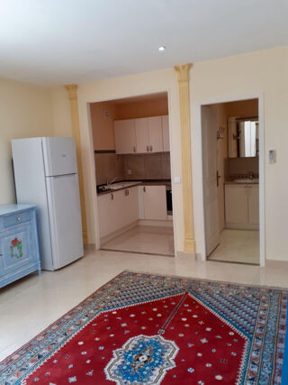  Maison à louer 1 pièce 35 m²