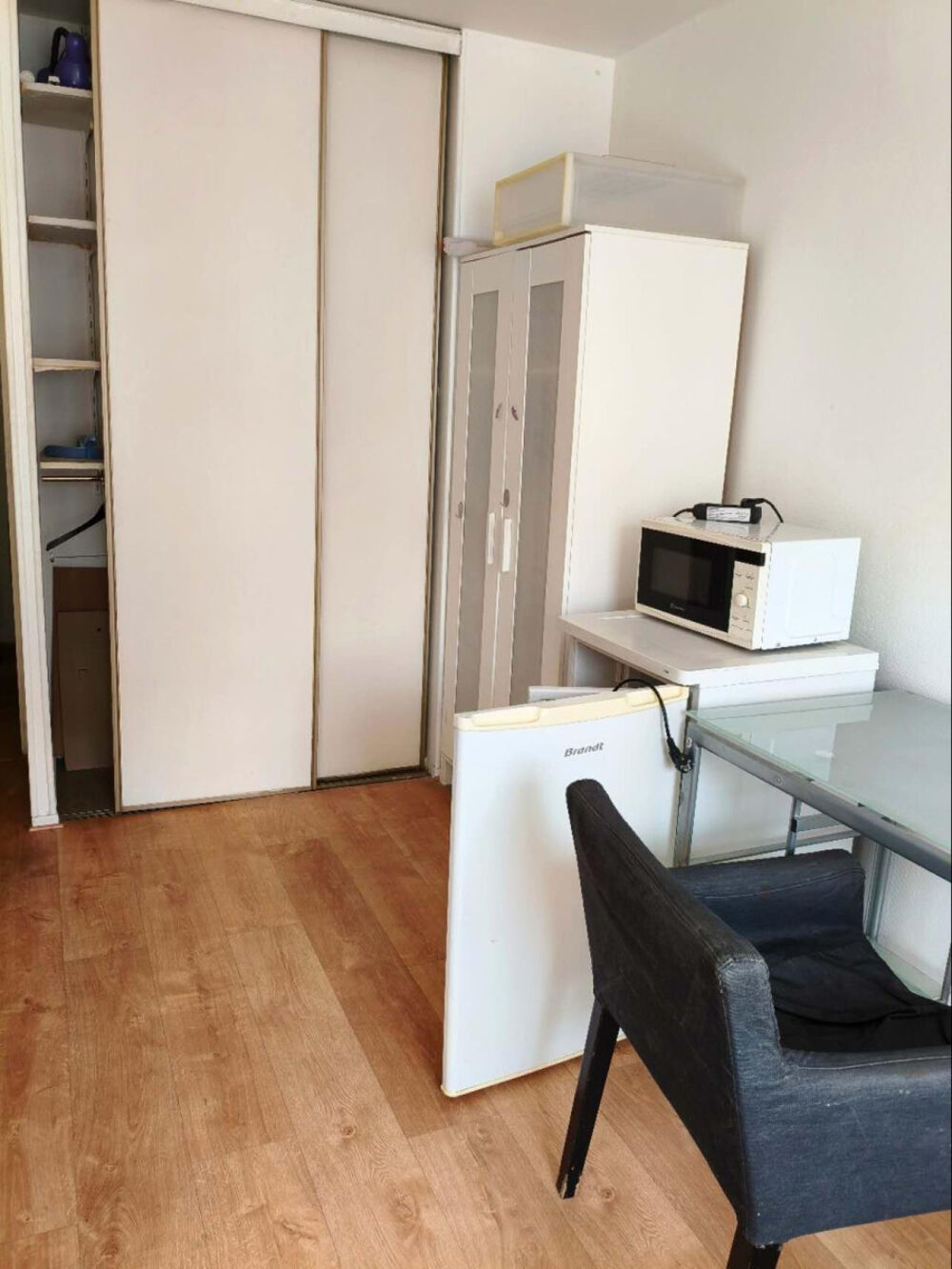 Location Appartement Chambre meublée salle de bain et WC privatifs col Créteil