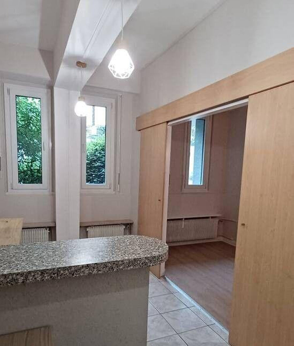 Location Appartement Beau studio 30m² rénové et partiellement équipé Saint-cloud