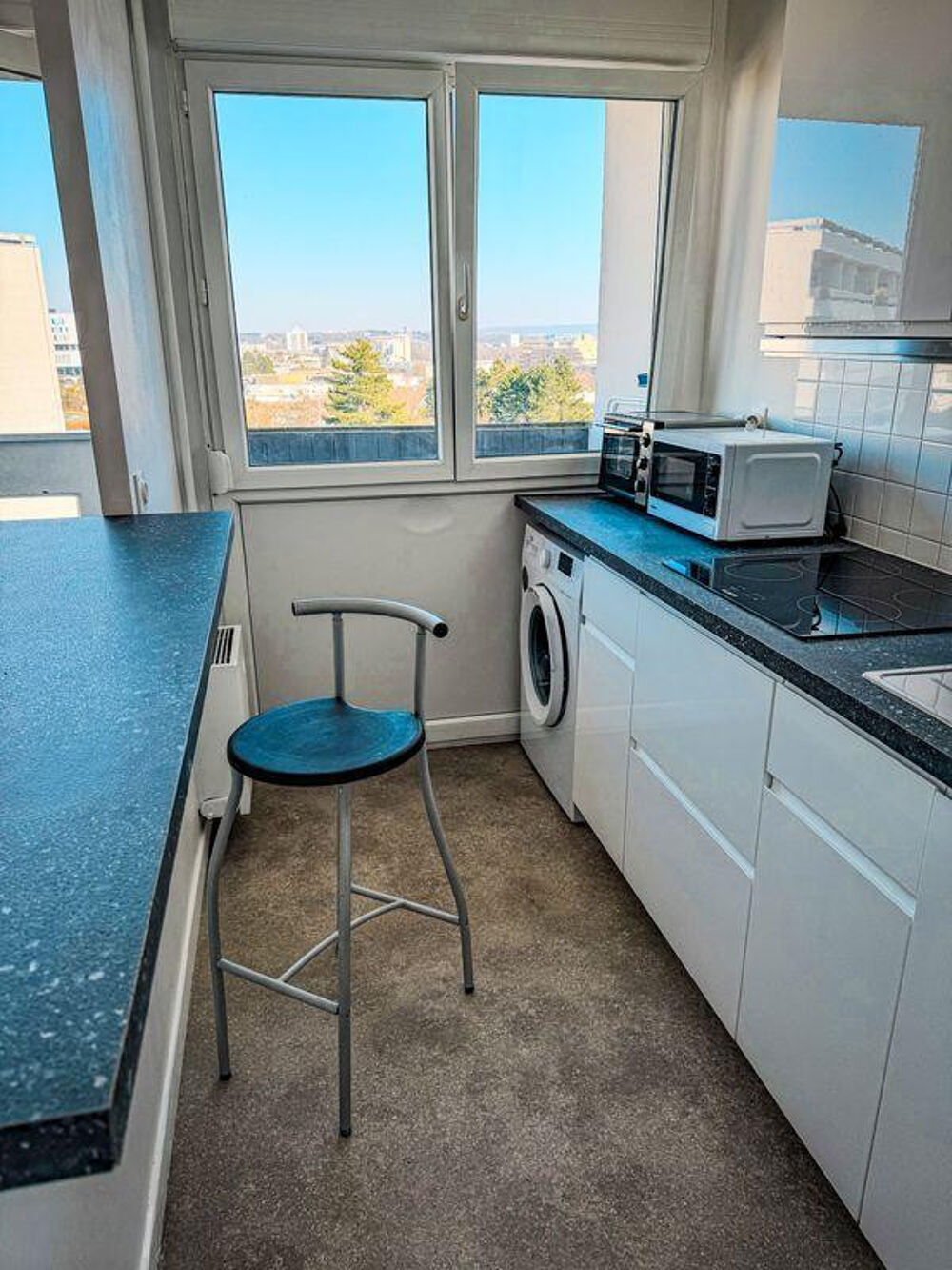 Location Appartement Beau F1bis meublé 31m² refait à neuf Reims