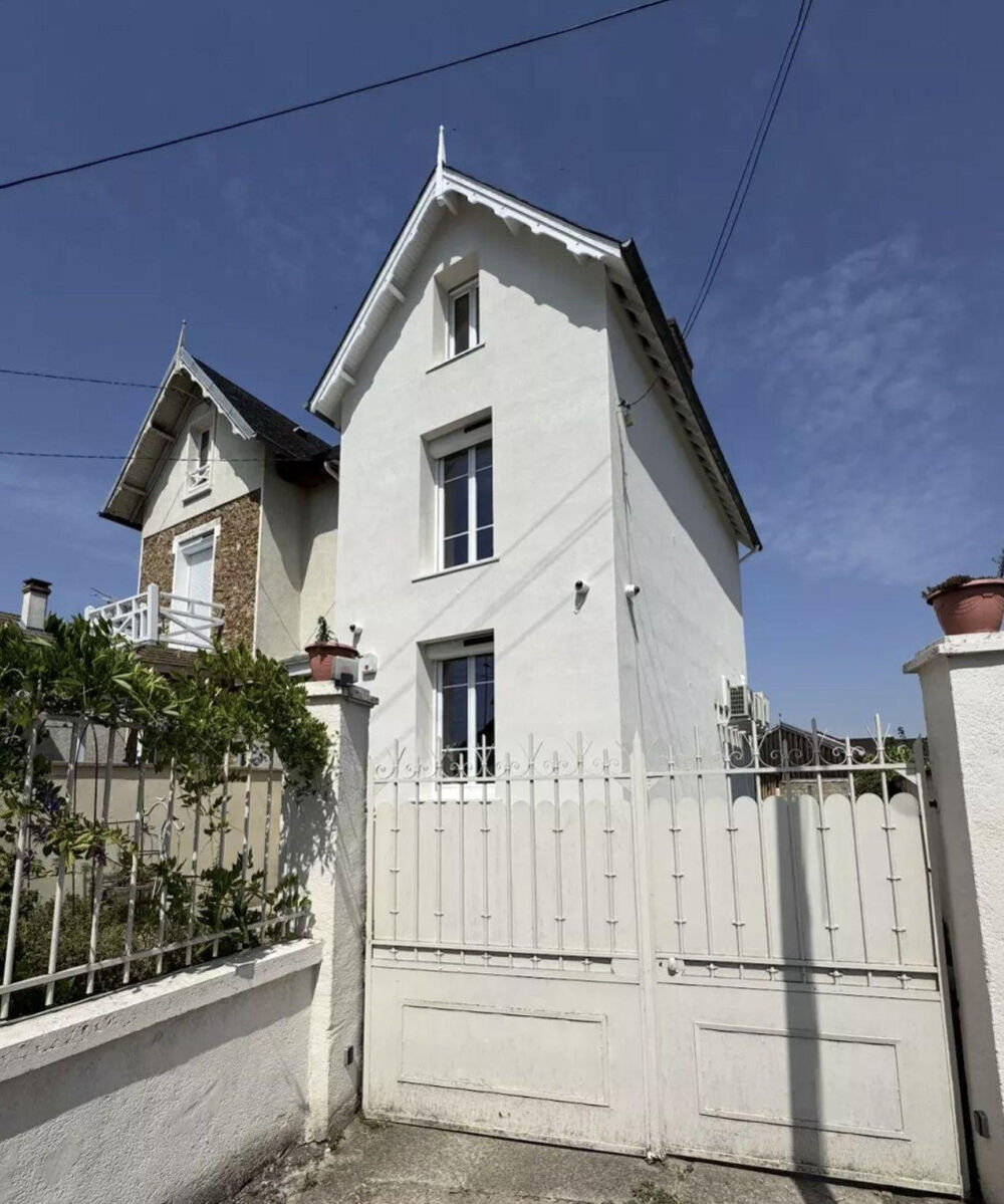 Location Maison Maison familiale entièrement rénovée et son jardin Les mureaux