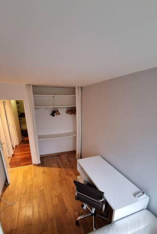  Appartement à louer 1 pièce 70 m²