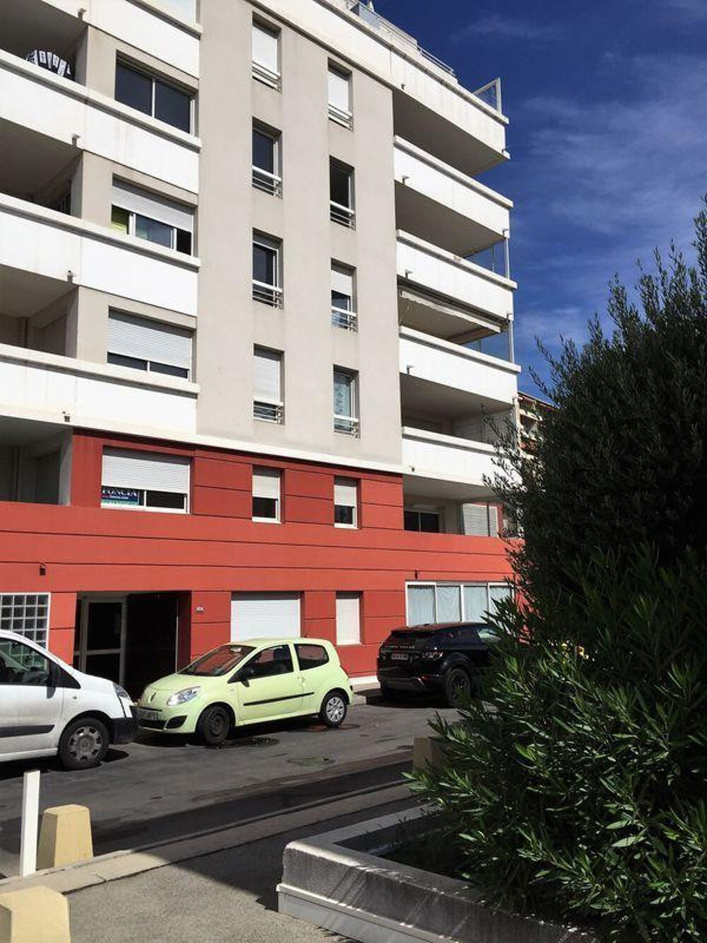 Location Appartement Beau T2 34m² avec terrasse et garage Marseille 13