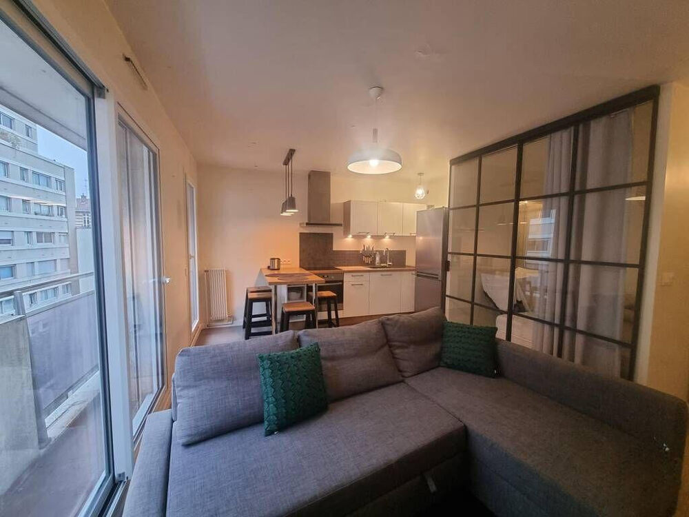Location Appartement Beau studio meublé avec balcon lumineux Paris 10