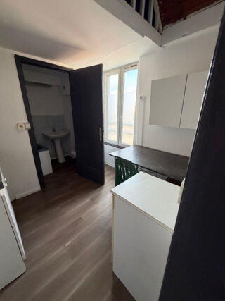  Appartement à louer 1 pièce 27 m²
