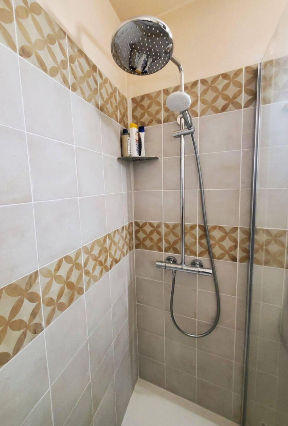 Location Appartement Studio meublé 24 m2 ROYAN Royan