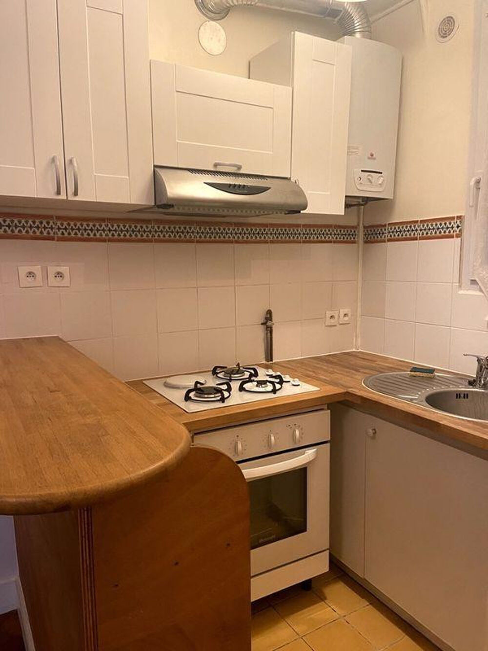 Location Appartement Appartement 2P lumineux métro Max Dormoy Paris 18