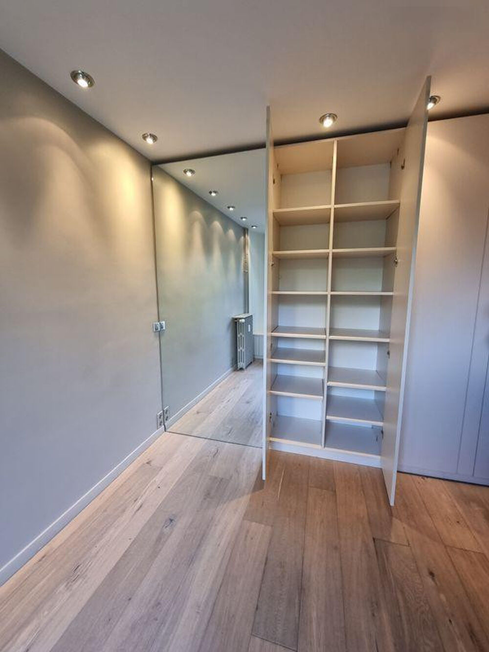 Location Appartement Charmant 2 Pièces sans vis-à-vis Issy-les-moulineaux