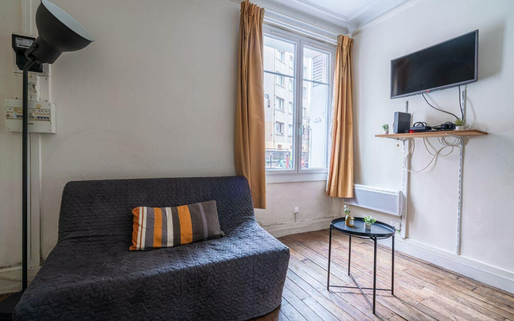 Location Appartement Beau studio meublé 22m² Paris 17