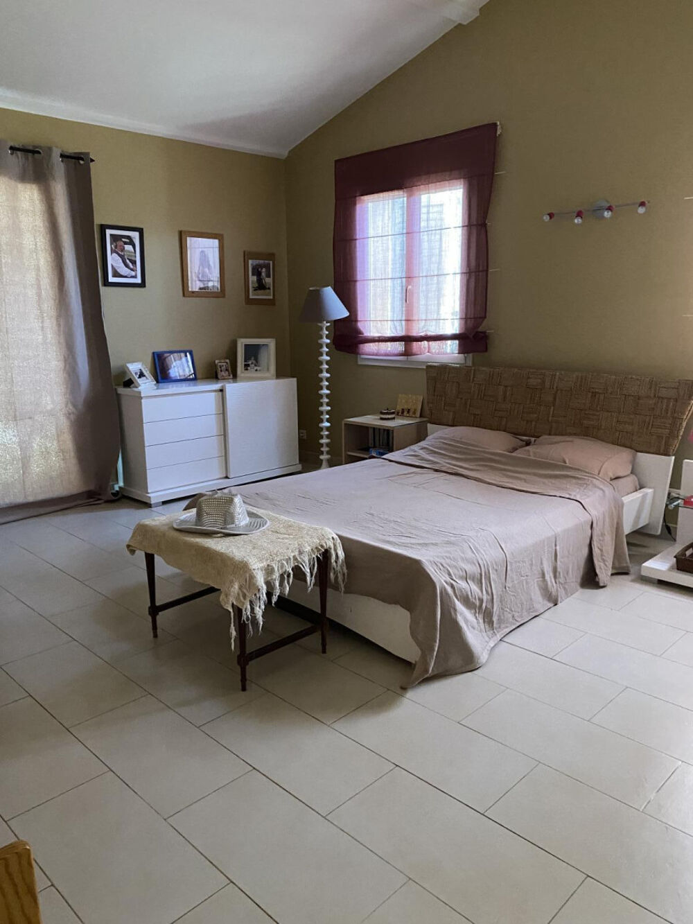 Location Appartement Très belle et grande chambre meublée Curis-au-mont-d'or#curis-au-mont-d&