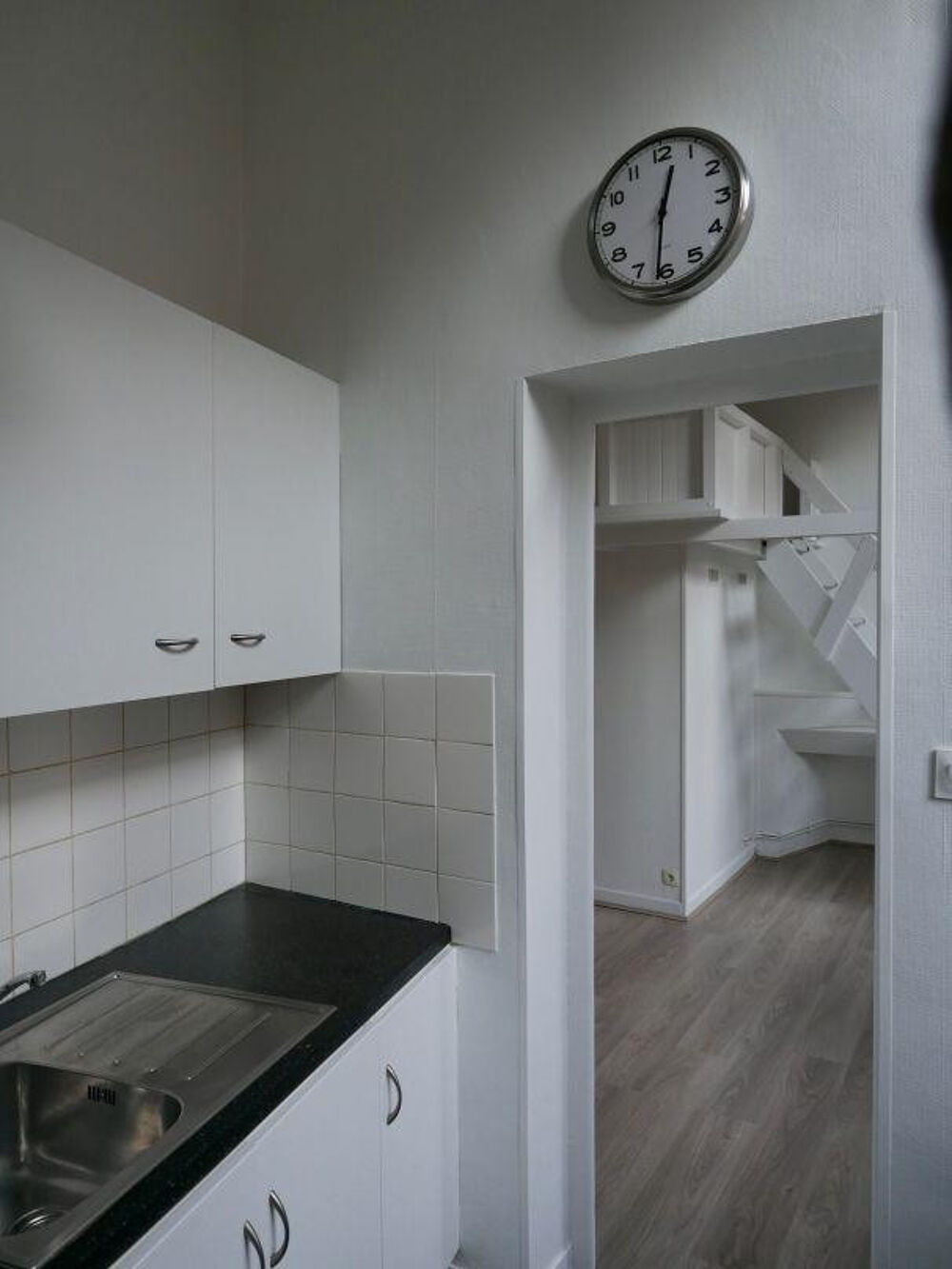 Location Appartement Studio, petite copropriété, centre ville Douai