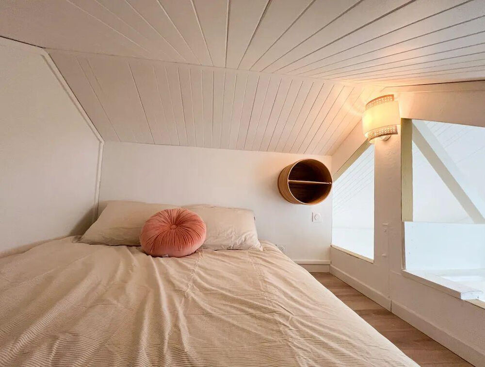 Location Appartement Superbe studio meublé refait à neuf hyper centre Nantes