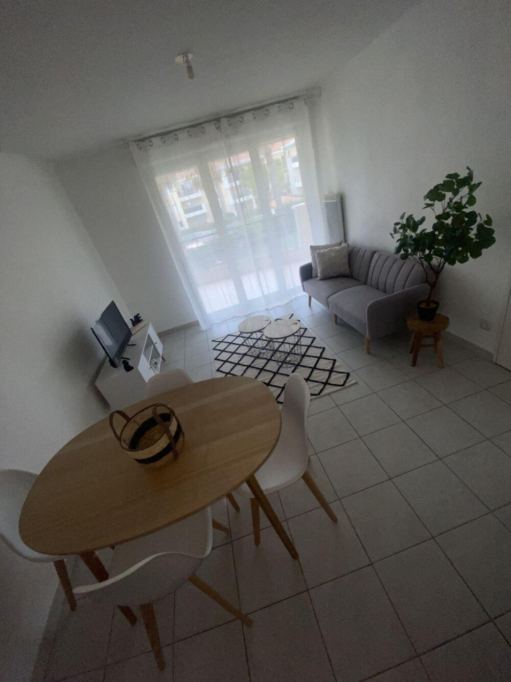 Résidence privée avec piscine