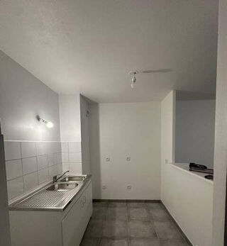  Appartement à louer 3 pièces 52 m²
