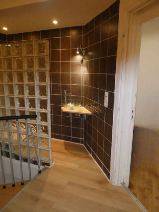  Appartement à louer 2 pièces 63 m²