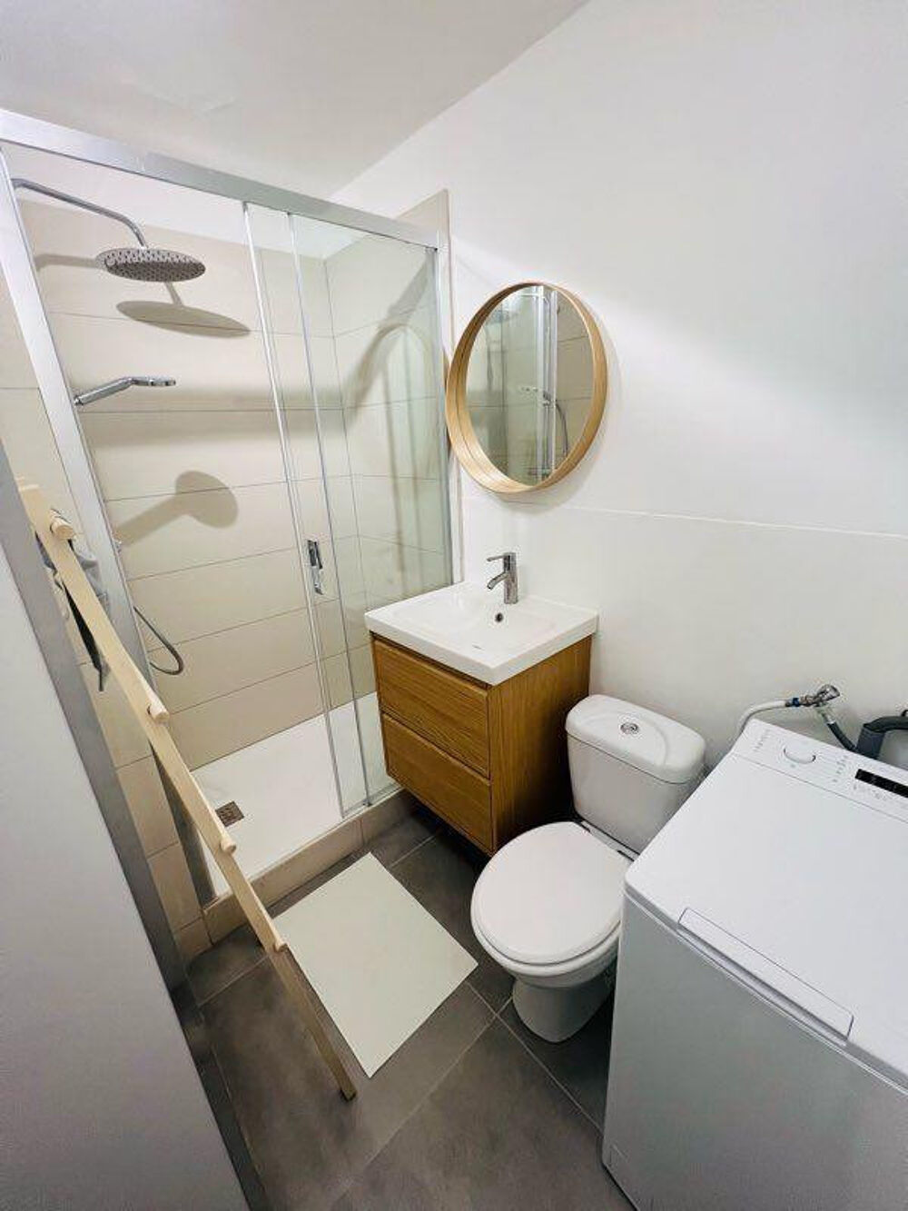 Location Appartement Studio étudiant refait à neuf - Timone Marseille 10