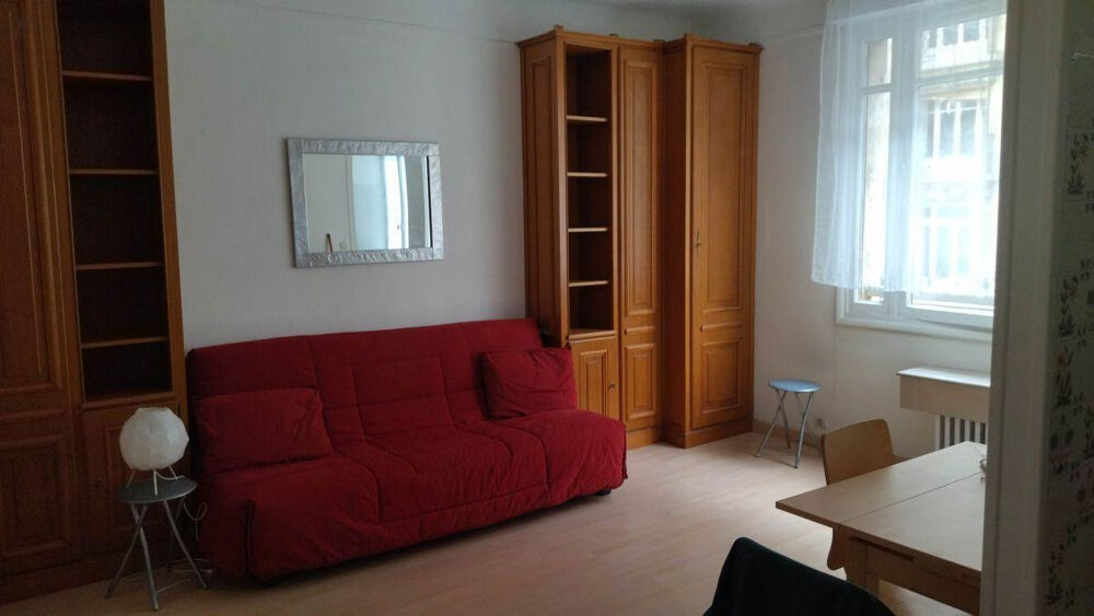 Location Appartement Studio meublé 25 m² Paris 7