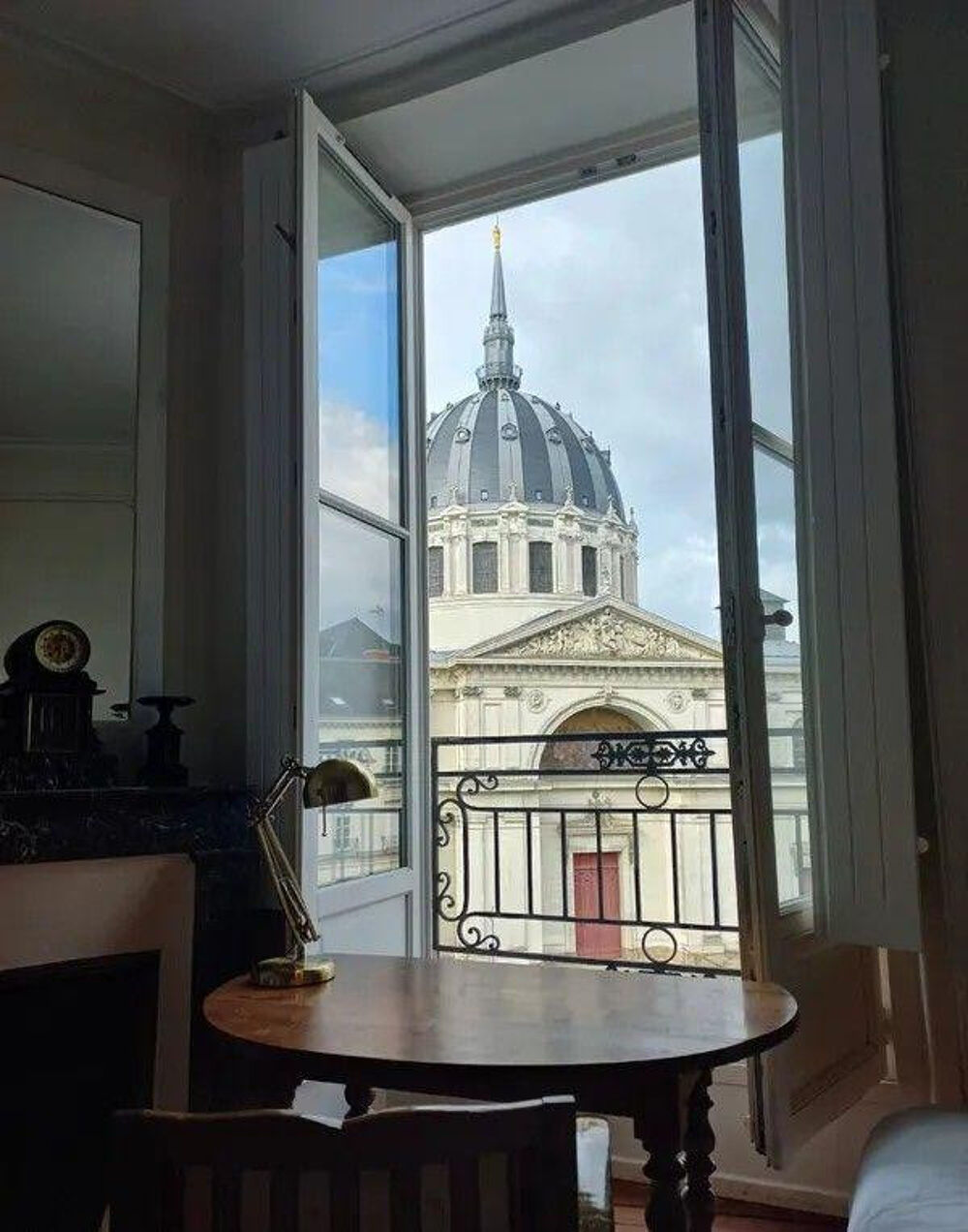 Location Appartement Beau studio meublé 16m² avec vue exceptionnelle Nantes
