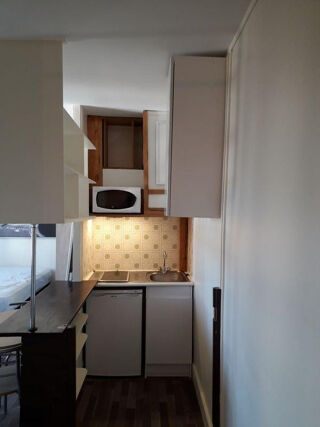  Appartement à louer 1 pièce 25 m²