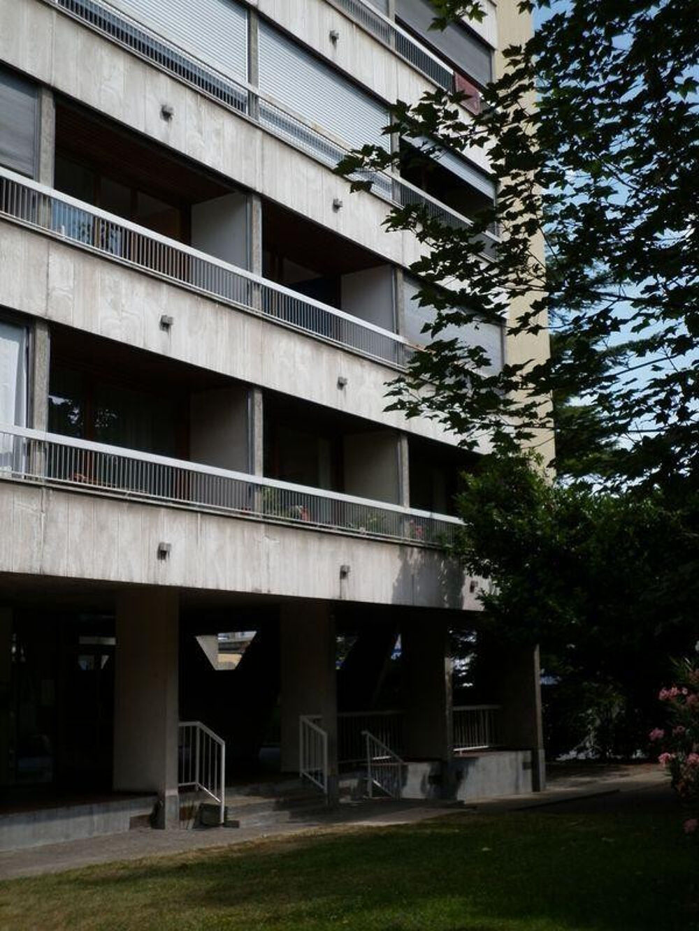 Beau studio meublé 37m² vue dégagée