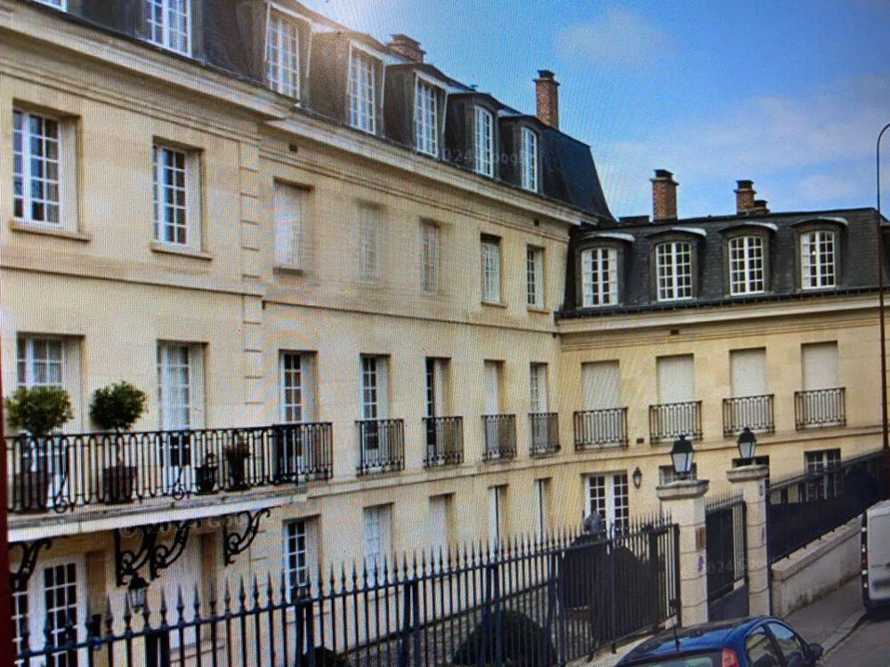 Location Appartement Logement étudiant uniquement Versailles