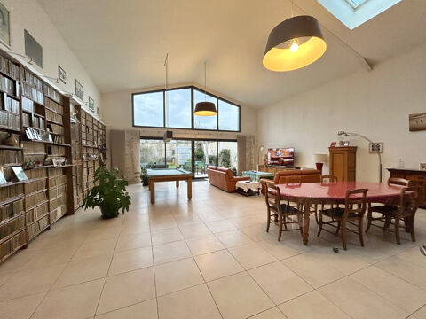  Maison  vendre 6 pices 315 m