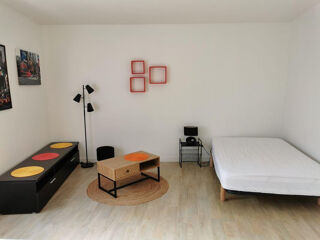  Appartement à louer 1 pièce 28 m²