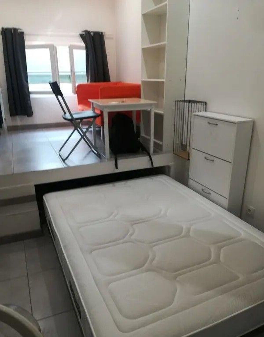 Location Appartement Beau studio entièrement meublé 18m² Aix-en-provence
