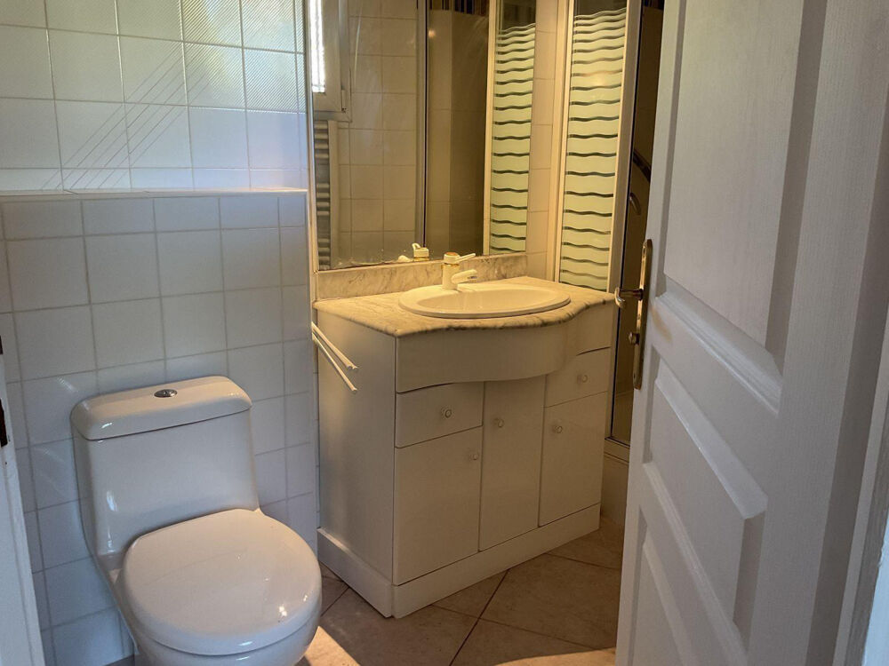 Location Appartement Studio -mezzanine pour étudiant 5 km des facs Saint-clément-de-rivière