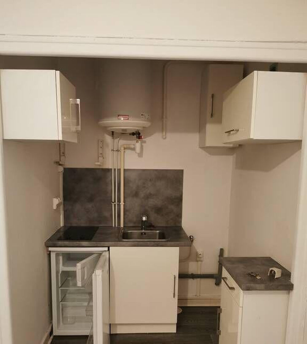 Location Appartement Beau studio 24 m² refait à neuf à Grenoble Grenoble